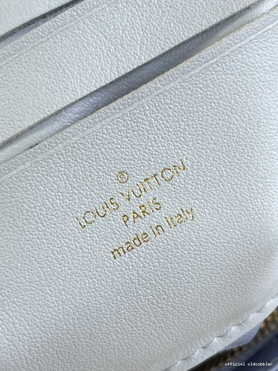 Official oldcobbler STRAP ON WALLET VUITTON BUBBLEGRAM LOUIS 0824